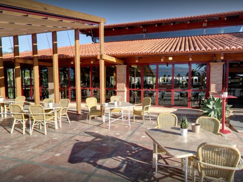 - donde comer en roquetas de mar playa serena